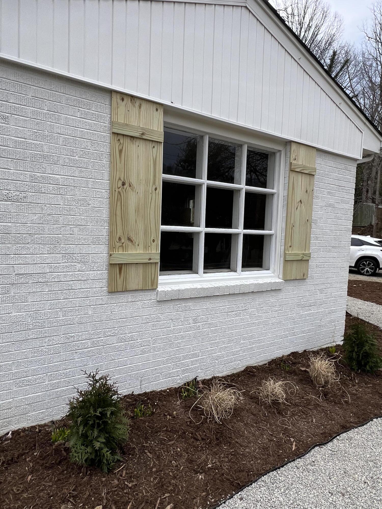 5626 Merriman Road Roanoke, VA 24018 - Photo 42 of 43 IMG_9530