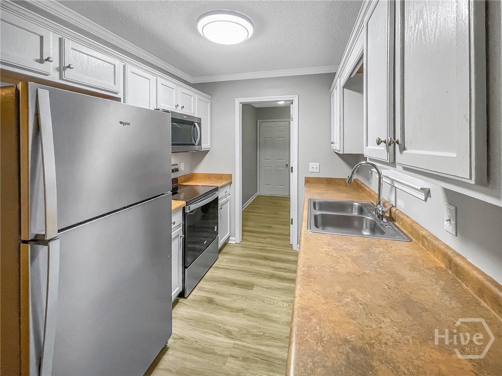 251 Autumn Ridge Court Gray, GA 31032 - Photo 14 of 31 Kitchen with Stainless Appliances