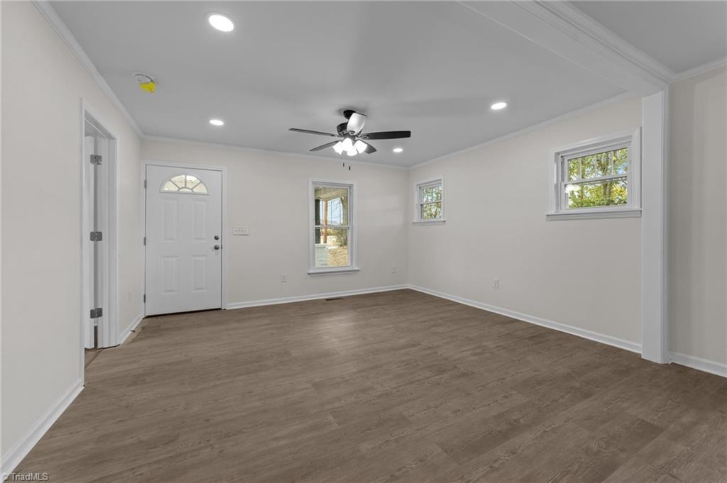 313 Idol Street High Point, NC 27262 - Photo 9 of 33 Gallery Image 9