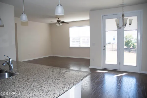 $2,150 | 3085 Cres Lake Drive, Calabash, NC 28467