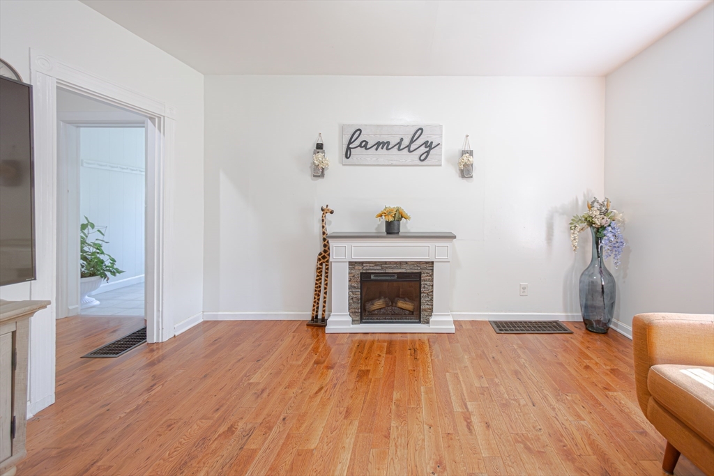 16 Mt Hope Street Dedham, MA 02026 - Photo 4 of 16