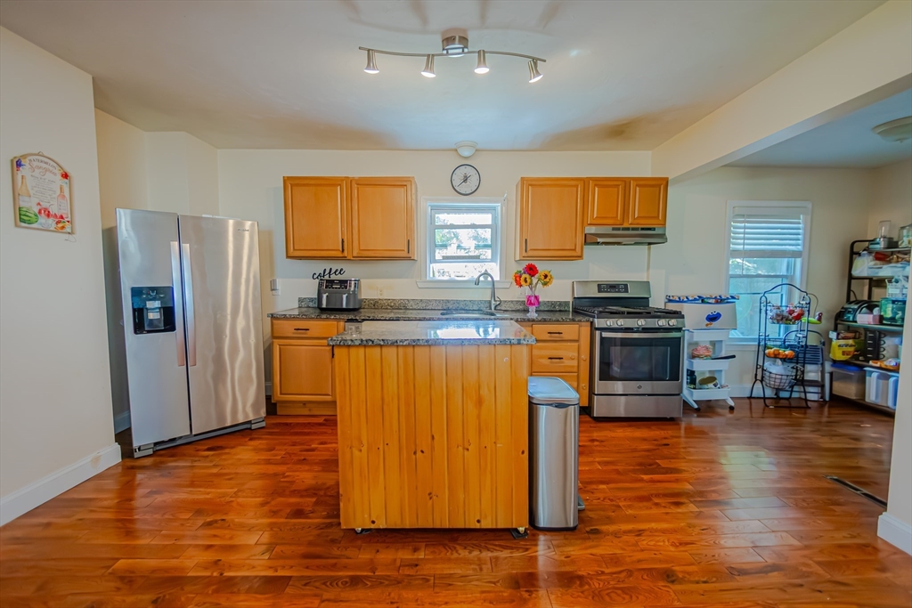 16 Mt Hope Street Dedham, MA 02026 - Photo 5 of 16