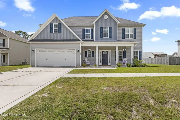 $1,950 | 326 Aquamarine Circle, Jacksonville, NC 28546