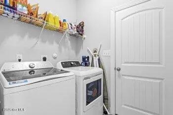 $1,950 | 326 Aquamarine Circle, Jacksonville, NC 28546