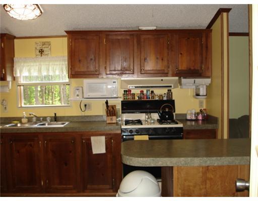9 Dyer Road Carmel, ME 04419 - Photo 11 of 20 Kitchen.