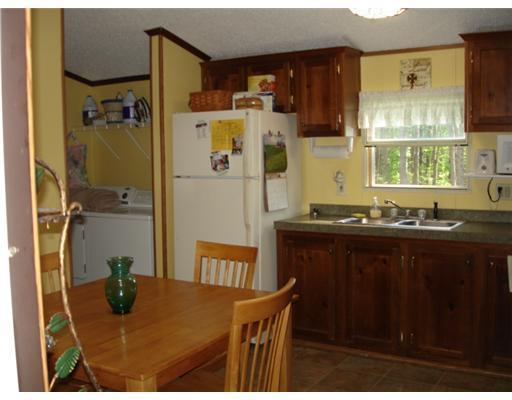 9 Dyer Road Carmel, ME 04419 - Photo 10 of 20 Kitchen.