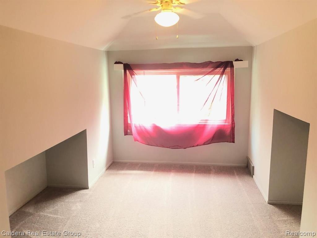 7253 Standard Street Center Line, MI 48015 - Photo 6 of 12