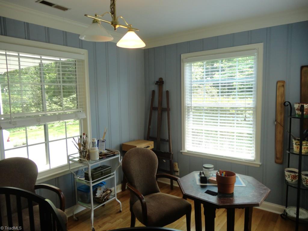 1420 Heathcliff Road High Point, NC 27262 - Photo 14 of 29 Sunroom, Office or Art Studio off Kitchen