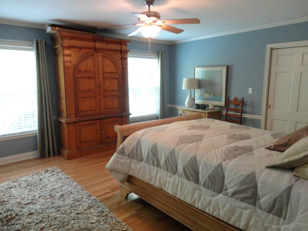 1420 Heathcliff Road High Point, NC 27262 - Photo 15 of 29 Master Bedroom