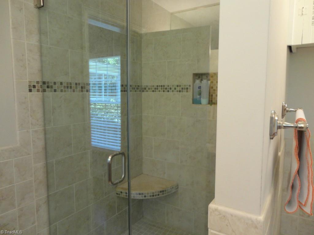 1420 Heathcliff Road High Point, NC 27262 - Photo 17 of 29 Gallery Image 17