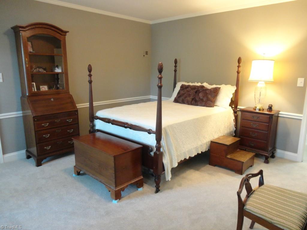 1420 Heathcliff Road High Point, NC 27262 - Photo 18 of 29 Gallery Image 18