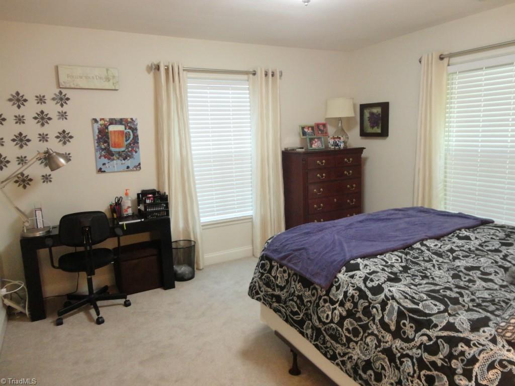 1420 Heathcliff Road High Point, NC 27262 - Photo 20 of 29 Gallery Image 20