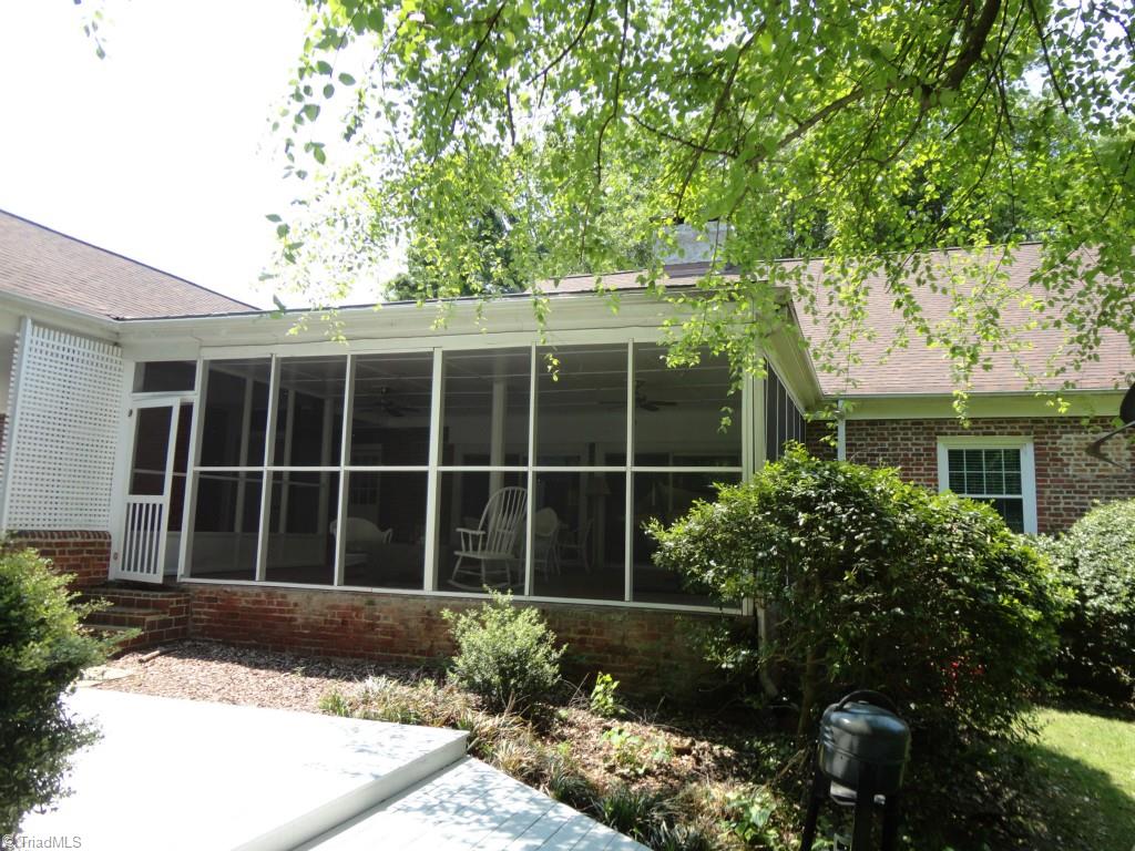1420 Heathcliff Road High Point, NC 27262 - Photo 27 of 29 Gallery Image 27