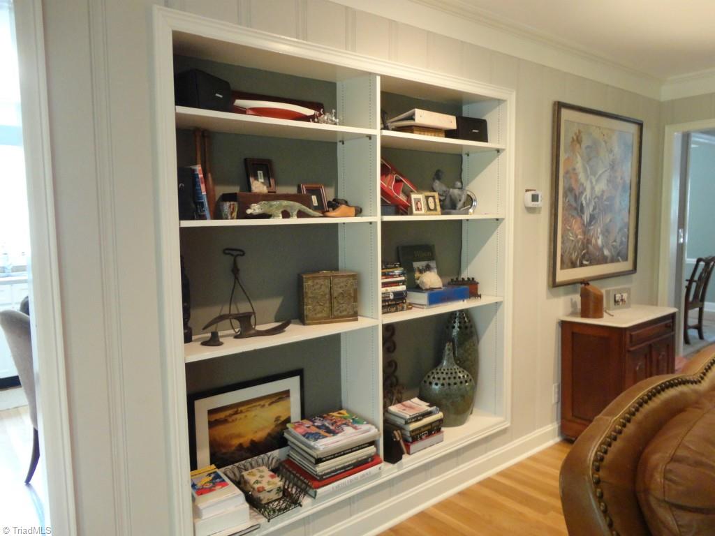 1420 Heathcliff Road High Point, NC 27262 - Photo 10 of 29 Gallery Image 10