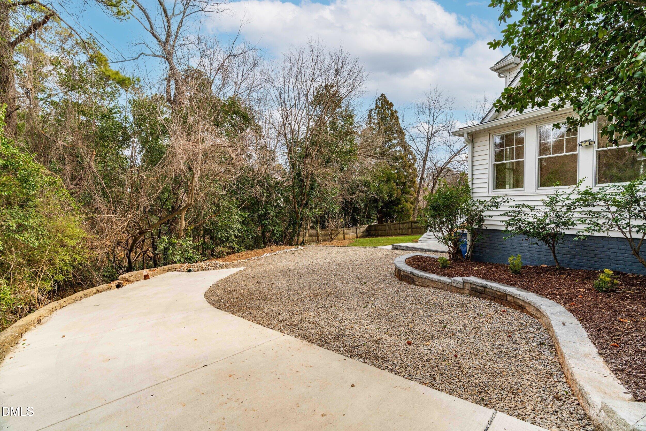 1902 Glenwood Avenue Raleigh, NC 27608 - Photo 8 of 78 dsc02548
