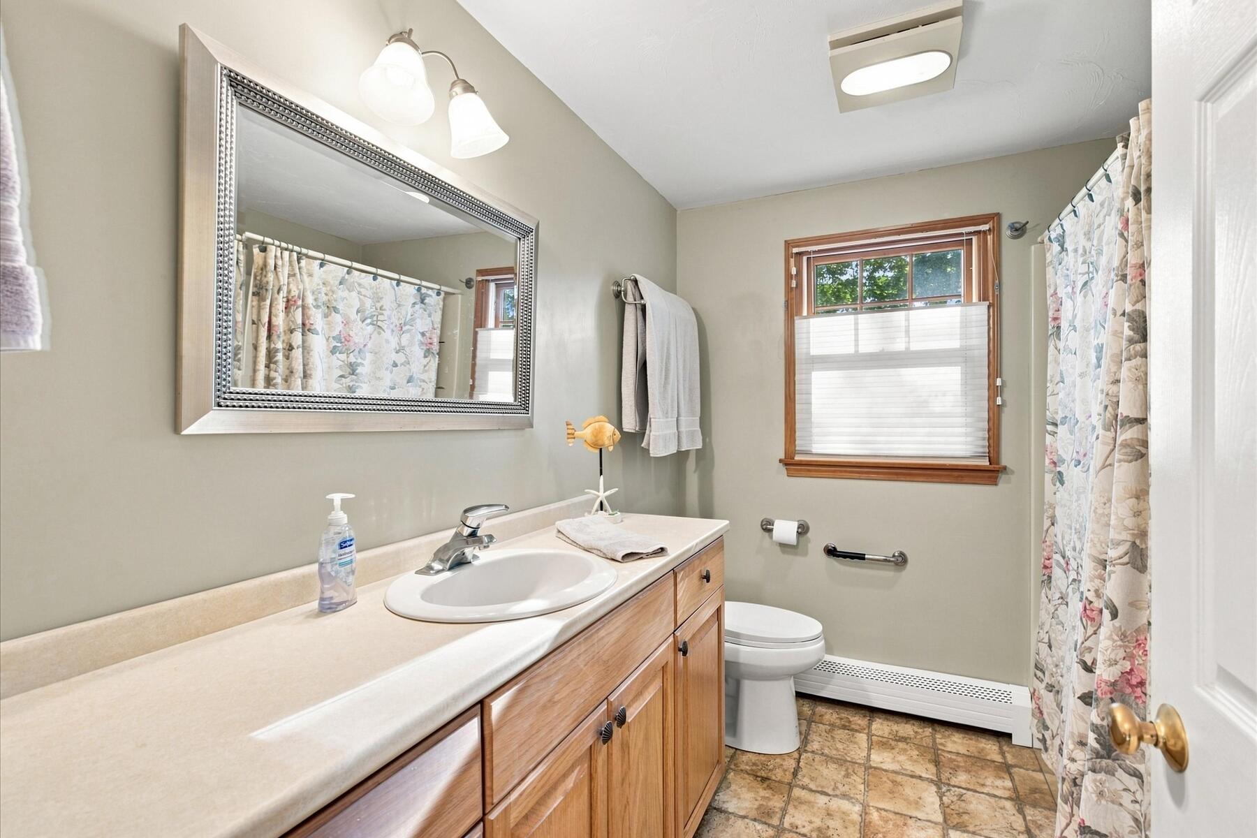 80 Earle Road West Harwich, MA 02671 - Photo 11 of 36 14-80_Earle_Road_Harwich_5945
