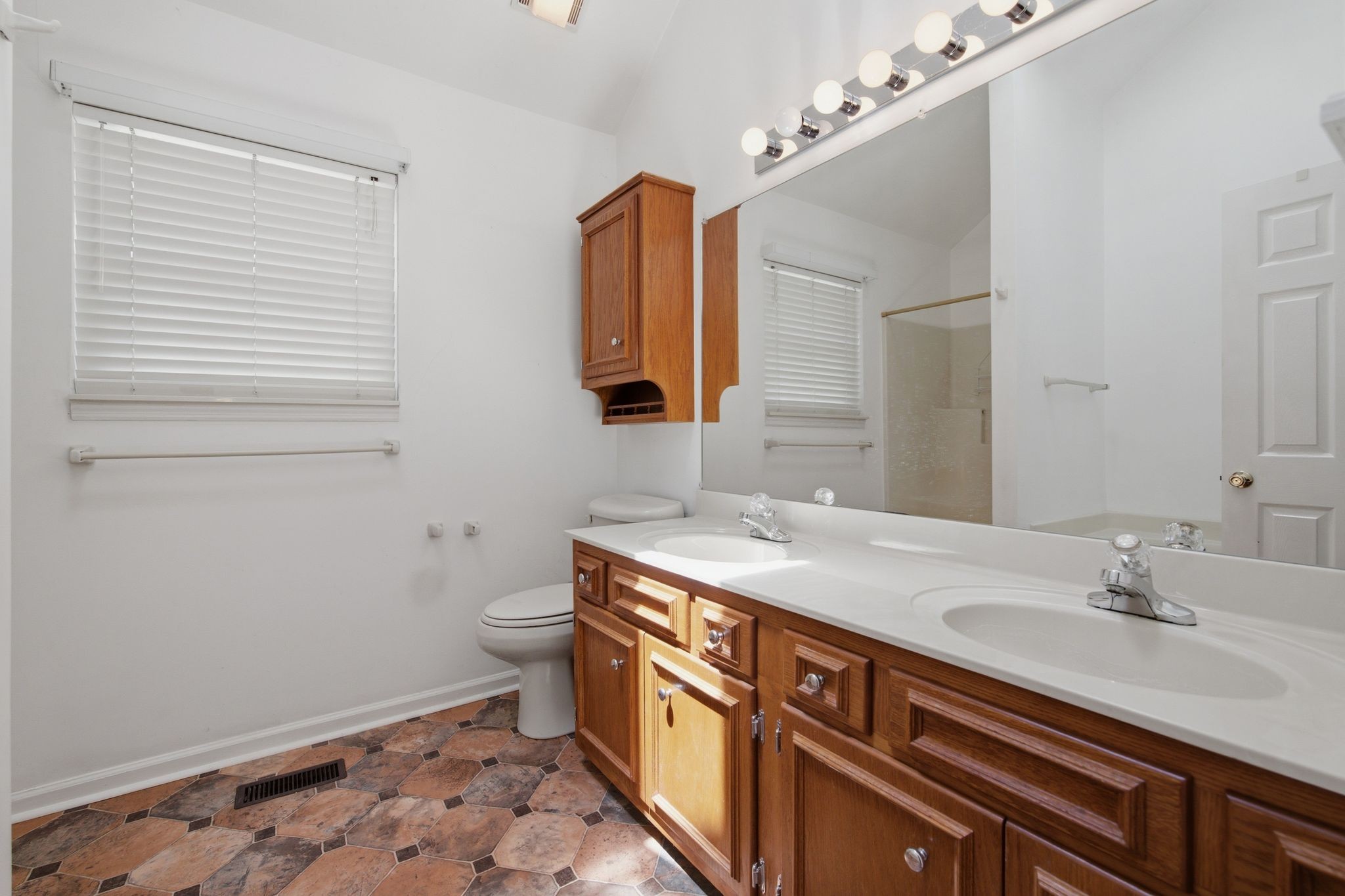 2324 Rader Ridge Road Antioch, TN 37013 - Photo 17 of 32