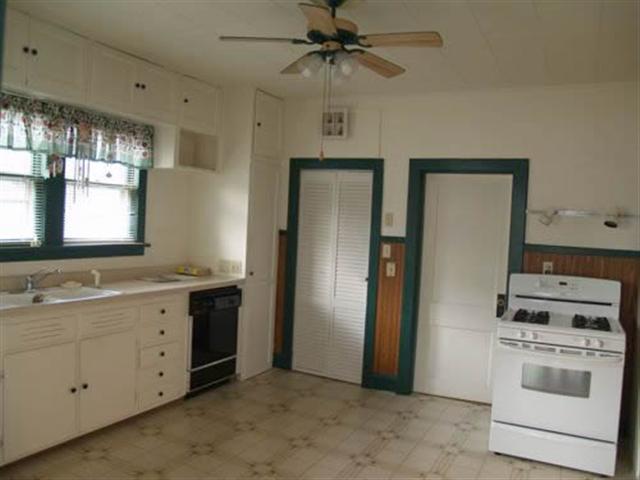 1601 13th Street Moline, IL 61265 - Photo 6 of 10 Gallery Image 6