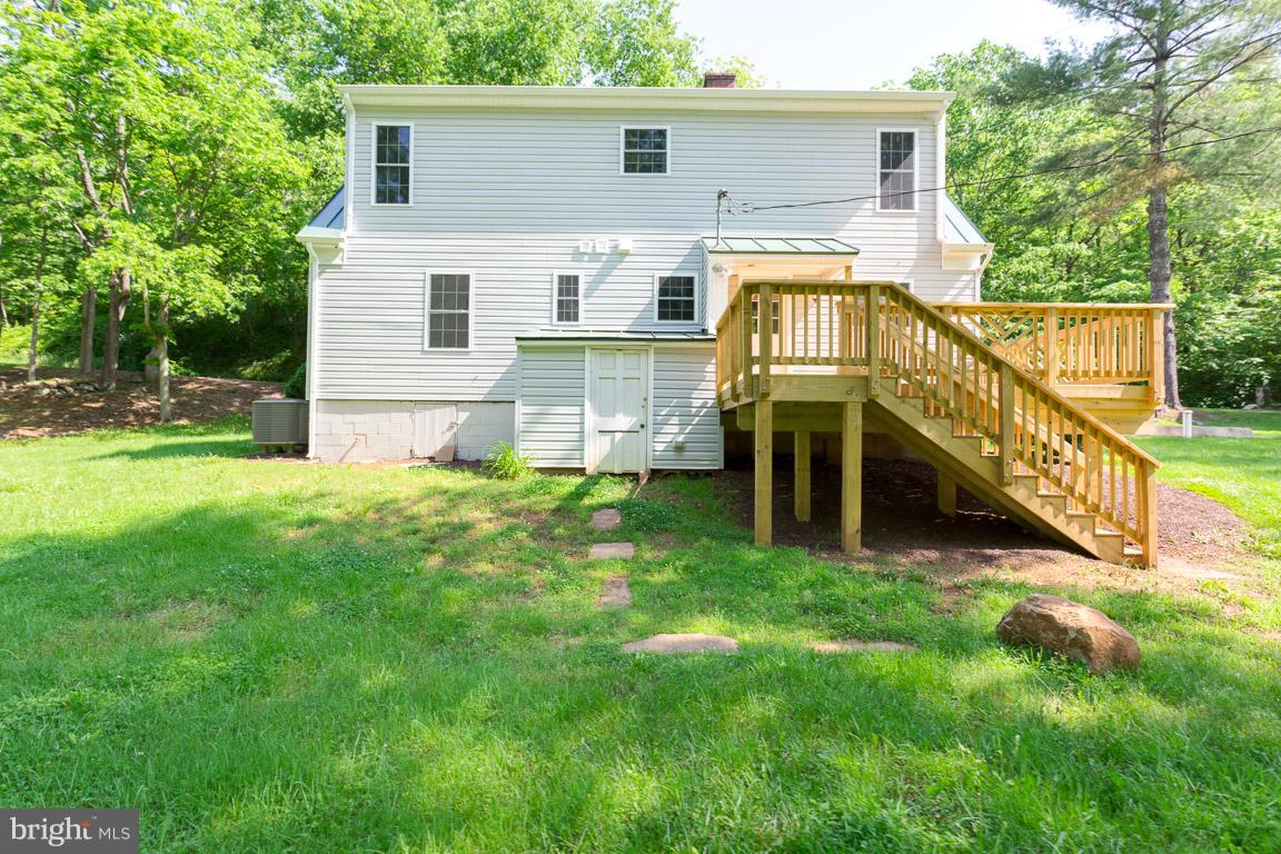 8266 Rogues Road Catlett, VA 20119 - Photo 25 of 30 Exterior (Rear)