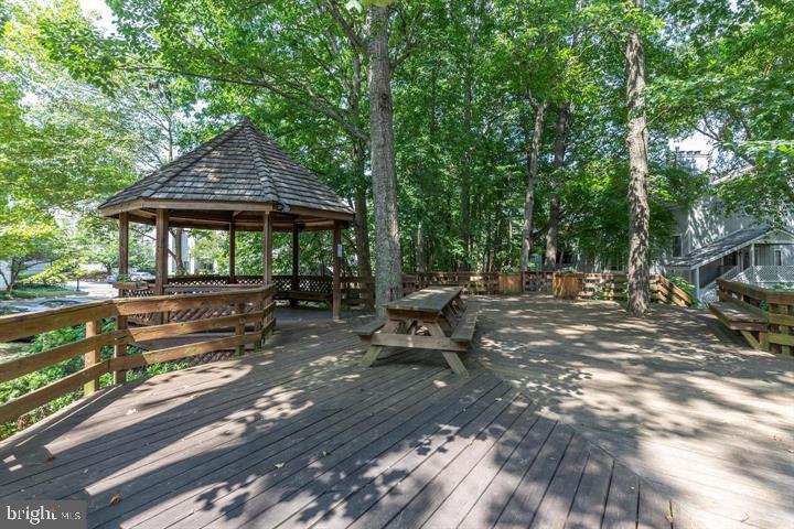 2233 Hunter's Run Drive Reston, VA 20191 - Photo 23 of 27