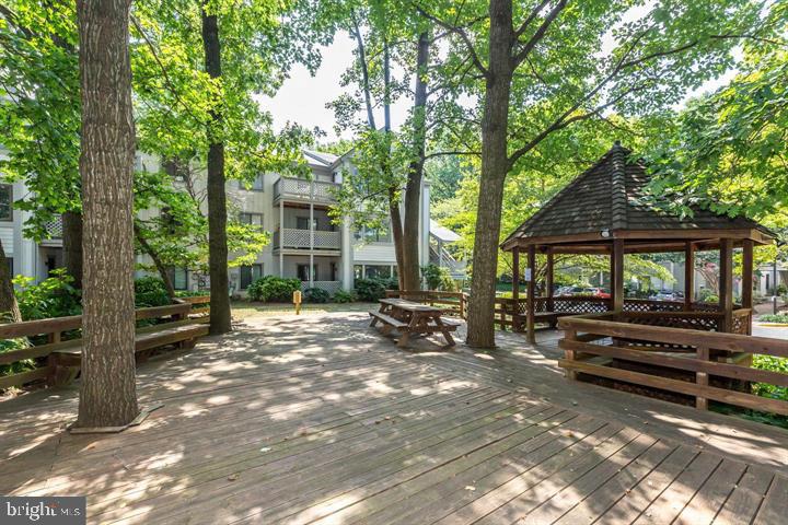 2233 Hunter's Run Drive Reston, VA 20191 - Photo 24 of 27