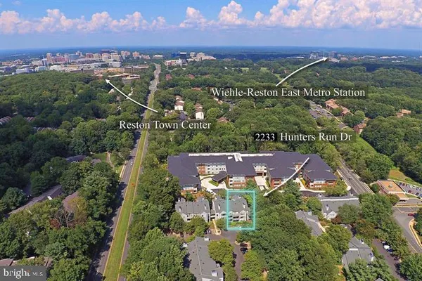 $2,600 | 2233 Hunter's Run Drive, Reston, VA 20191