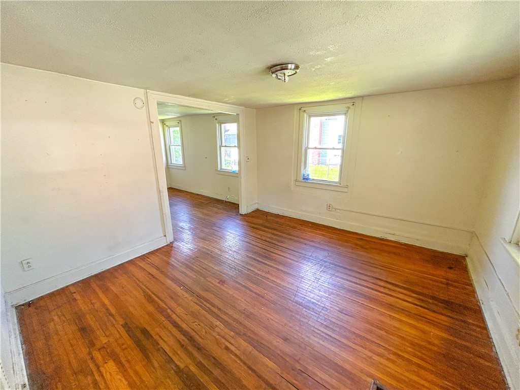 127 Weld Street Rochester, NY 14605 - Photo 4 of 14