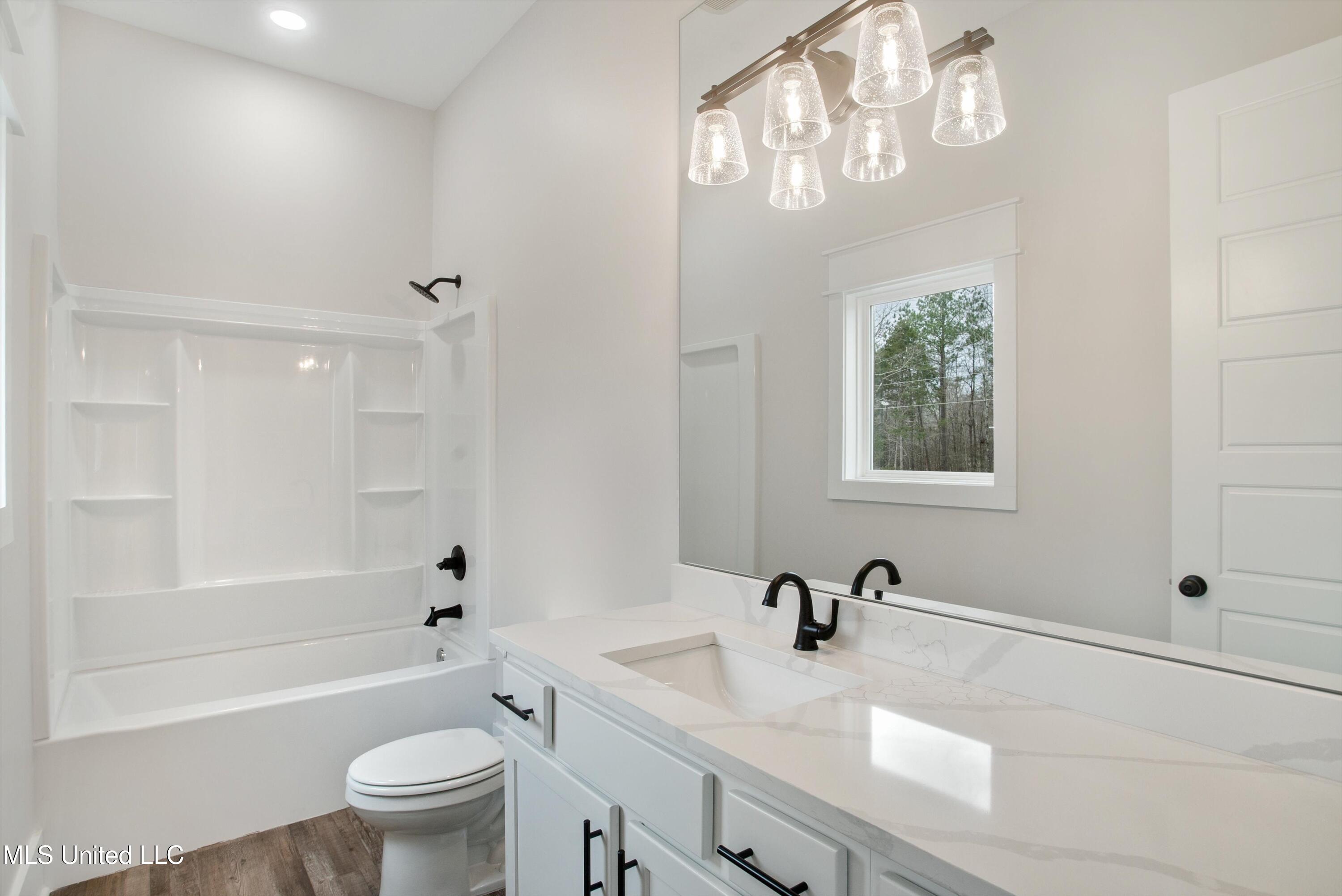 10187 Woolsey Road Olive Branch, MS 38654 - Photo 26 of 37 15-10187 Woolsey Rd-15