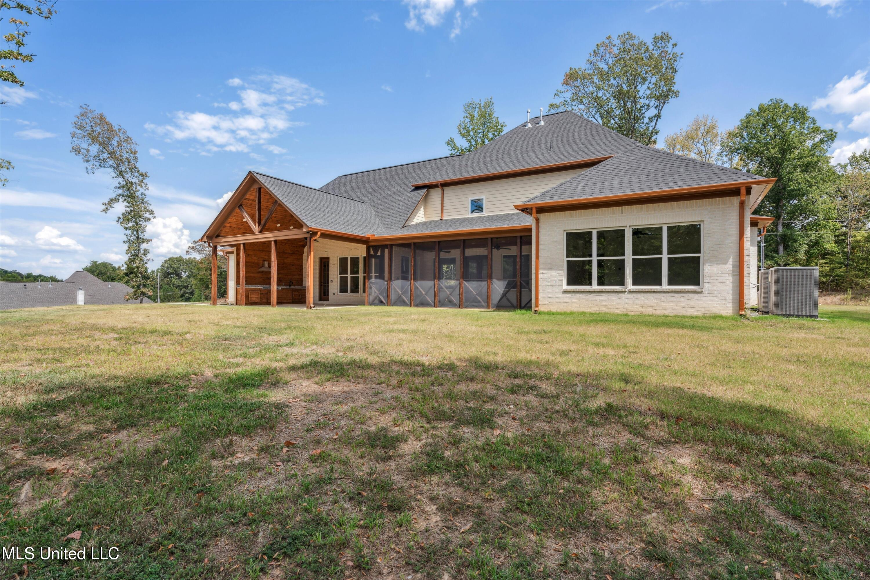 10187 Woolsey Road Olive Branch, MS 38654 - Photo 33 of 37 06-10187 Woolsey Rd-55