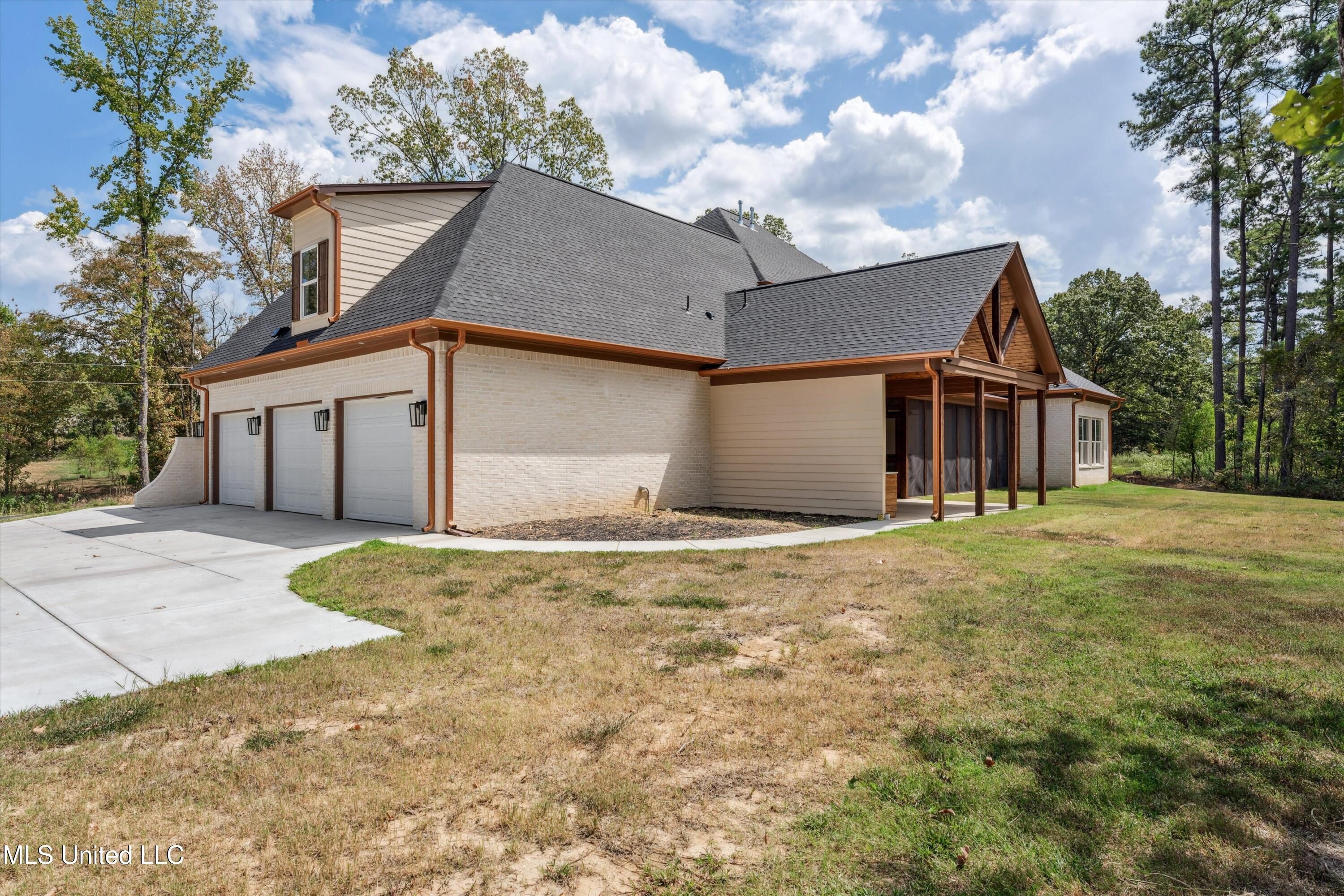10187 Woolsey Road Olive Branch, MS 38654 - Photo 34 of 37 05-10187 Woolsey Rd-54
