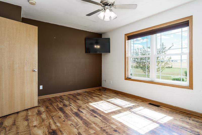 6472 Blomberg Road Cherry Valley, IL 61016 - Photo 19 of 41 Gallery Image 19