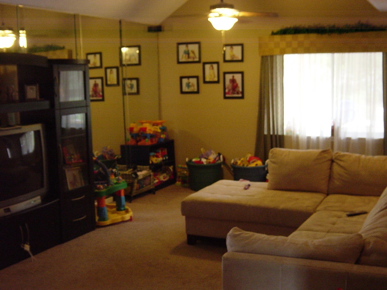 10529 Hampton Road Jacksonville, FL 32257 - Photo 4 of 6 Great Room
