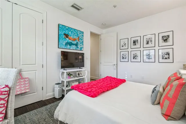 $989,000 | 1008 South Moody Avenue, Unit 6, Tampa, FL 33629