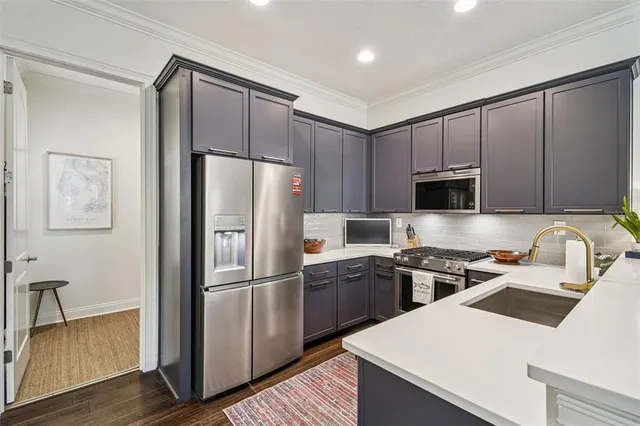 $989,000 | 1008 South Moody Avenue, Unit 6, Tampa, FL 33629