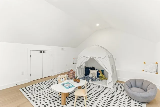 $1,429,000 | 12-14 Sylvan Street, Unit 4, Melrose, MA 02176