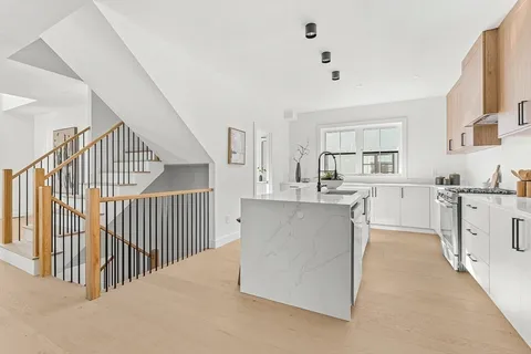 $1,429,000 | 12-14 Sylvan Street, Unit 4, Melrose, MA 02176