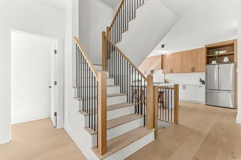 $1,429,000 | 12-14 Sylvan Street, Unit 4, Melrose, MA 02176