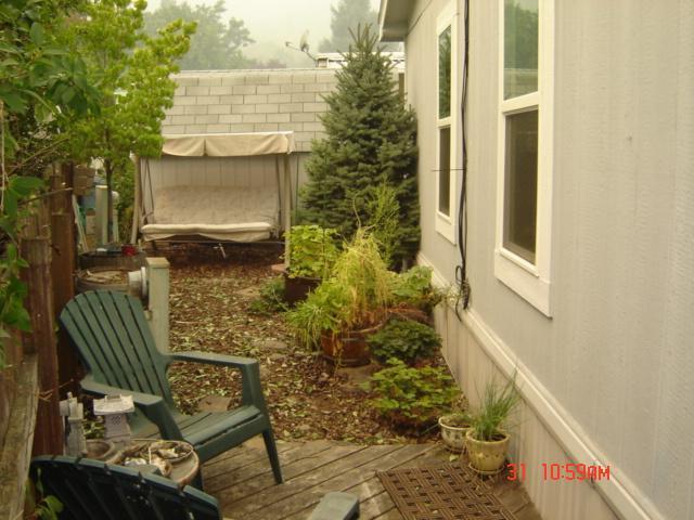 8401 Old Stage Road, Unit 55 Central Point, OR 97502 - Photo 4 of 18 Easy care back area of home.