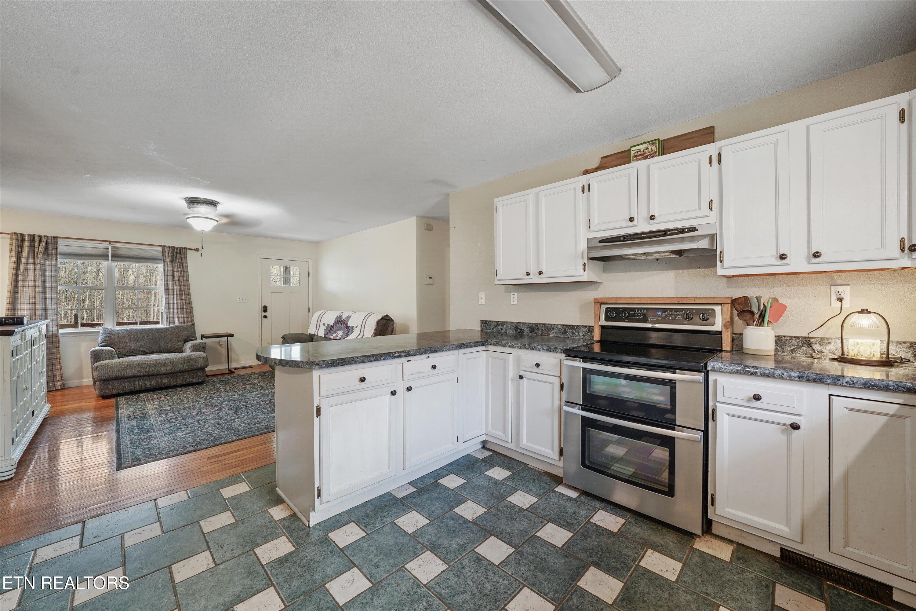 424 Sunrise Lane Decatur, TN 37322 - Photo 17 of 42 17-424 Sunrise Ln 25