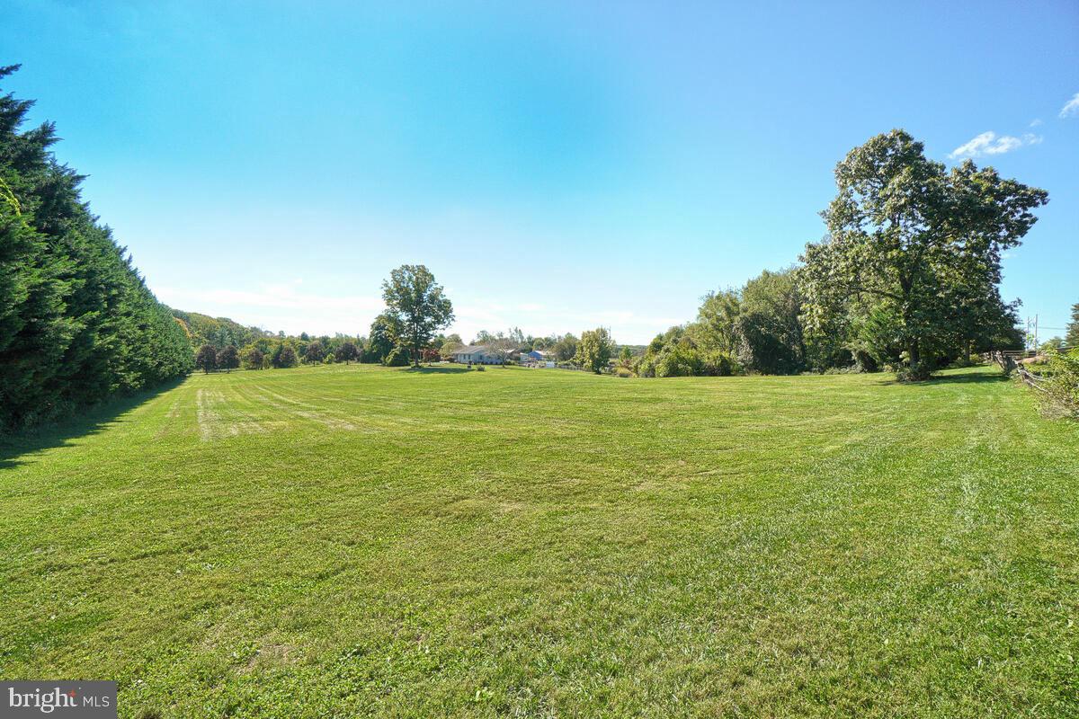 8850 Brown Church Road Mount Airy, MD 21771 - Photo 8 of 69 Gallery Image 8