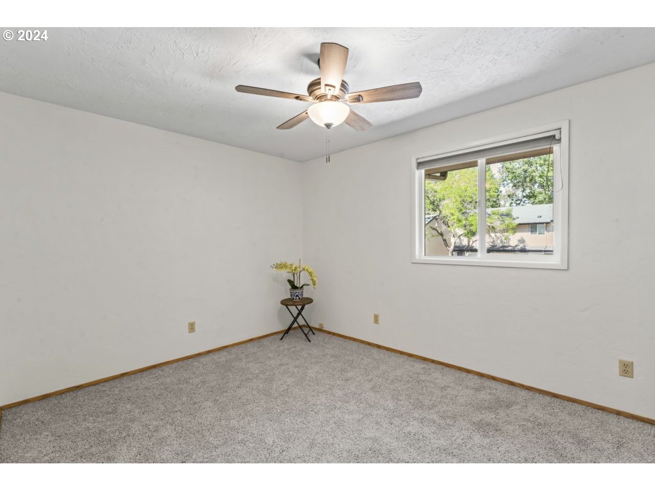 1476 Fetters Loop Eugene, OR 97402 - Photo 17 of 34 Gallery Image 17