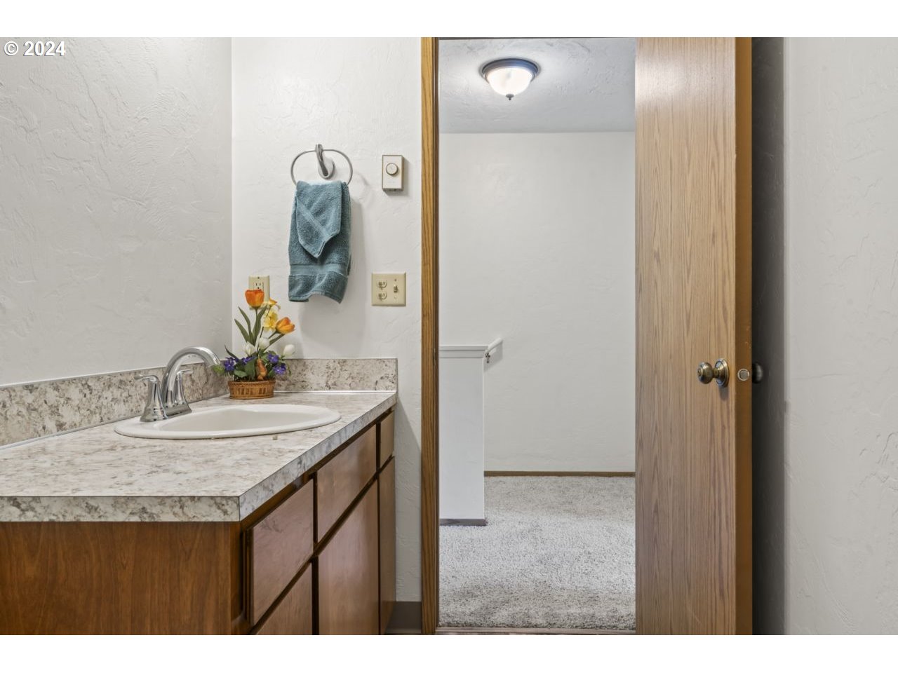 1476 Fetters Loop Eugene, OR 97402 - Photo 21 of 34 Gallery Image 21