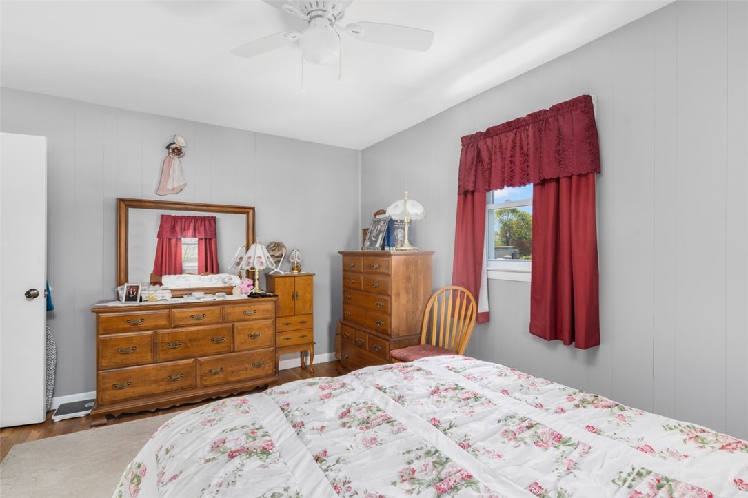 8 A Street Westerly, RI 02891 - Photo 10 of 24 6 A Left Unit Bedroom 1