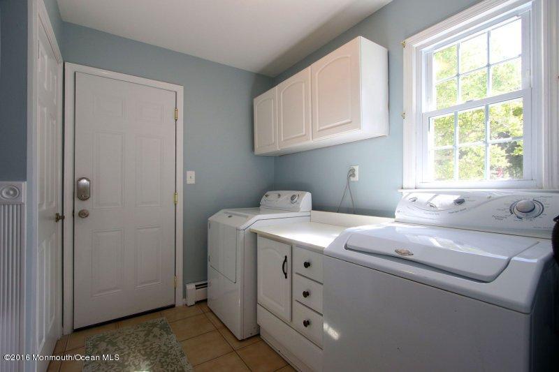 12 Beaver Dam Road Colts Neck, NJ 07722 - Photo 13 of 24 LAUNDRY