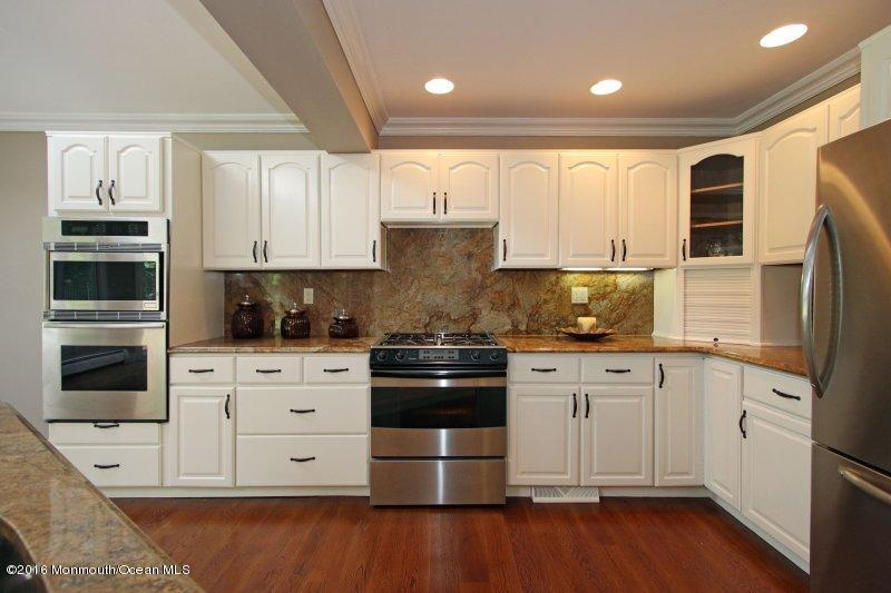 12 Beaver Dam Road Colts Neck, NJ 07722 - Photo 5 of 24 KIT 3