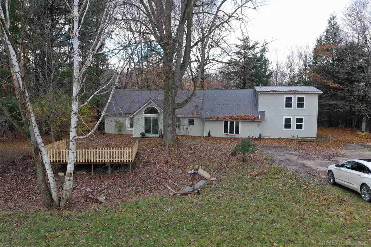 8730 Babcock Road Croswell, MI 48422 - Photo 1 of 47 50060896.JPG