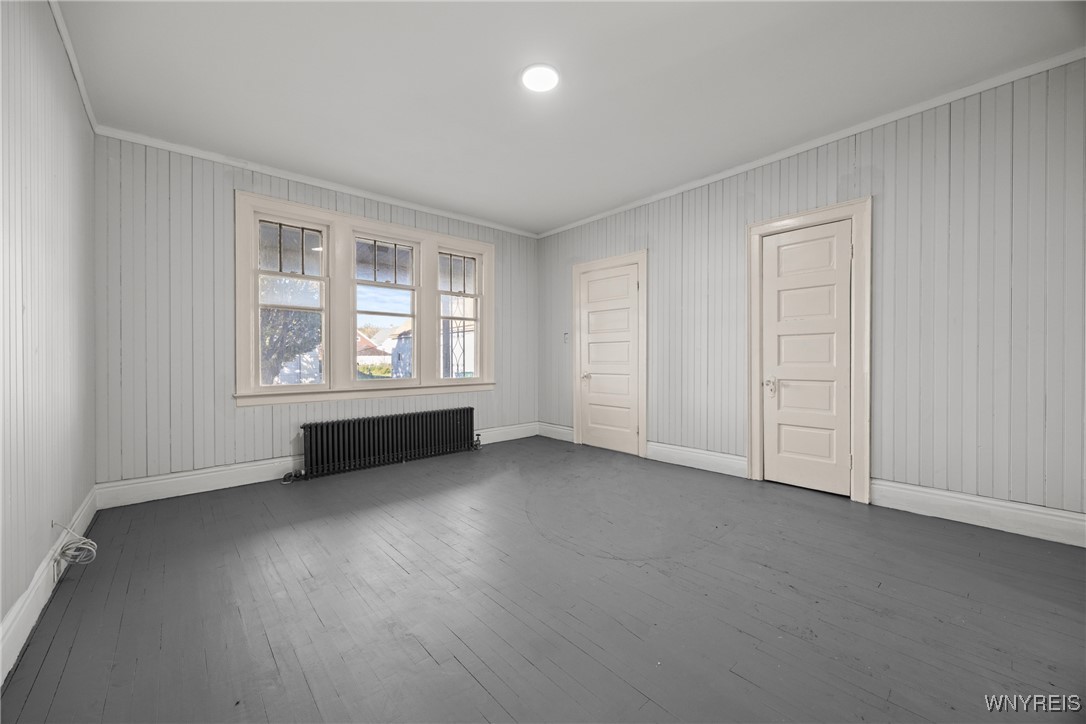 303 Cable Street Buffalo, NY 14206 - Photo 3 of 44