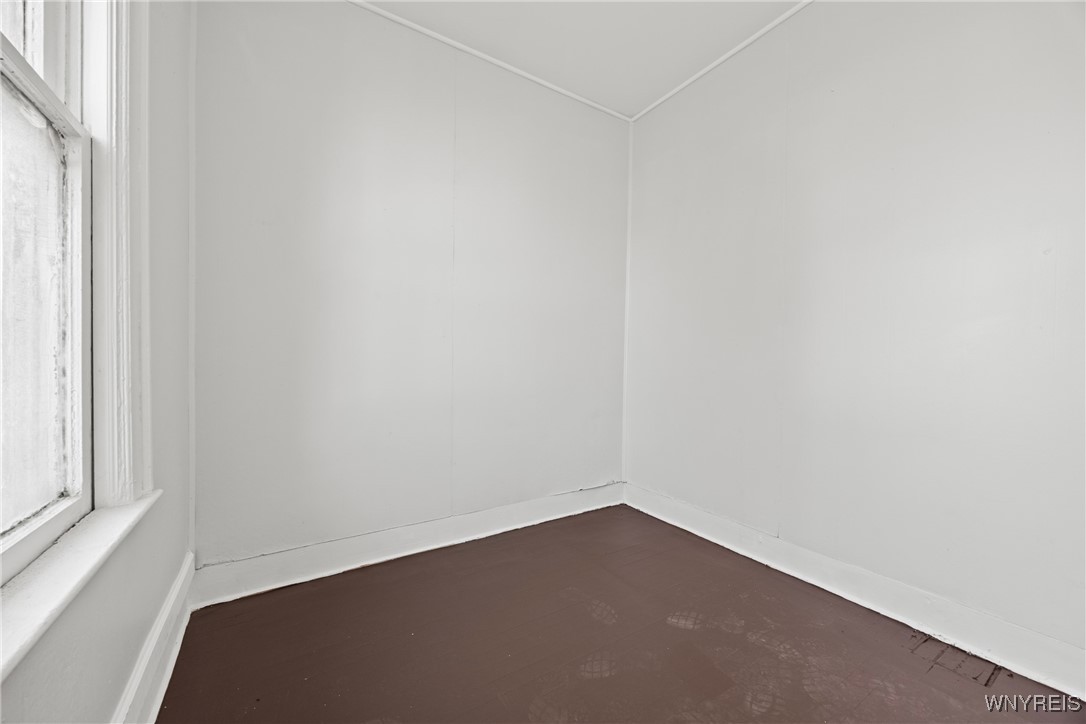 303 Cable Street Buffalo, NY 14206 - Photo 32 of 44