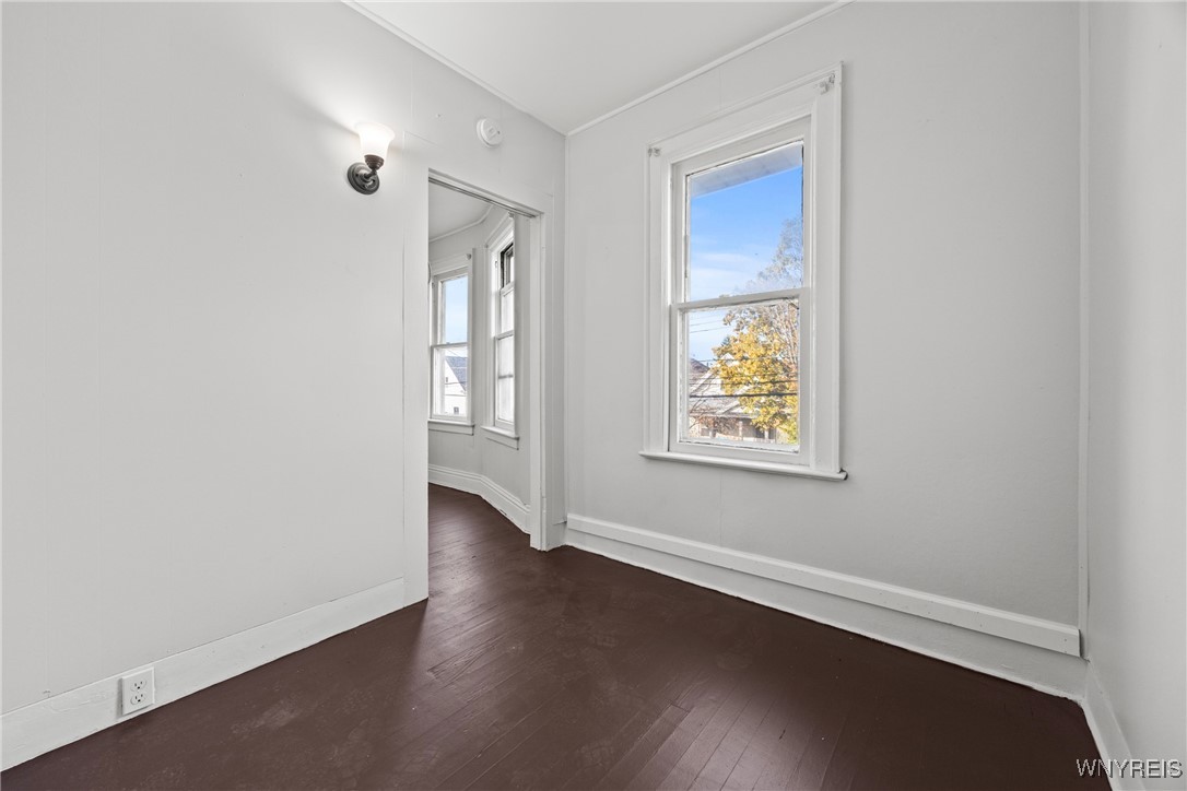 303 Cable Street Buffalo, NY 14206 - Photo 33 of 44