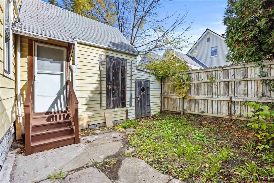 303 Cable Street Buffalo, NY 14206 - Photo 38 of 44